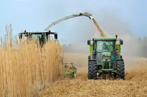 Dlaczego chiptuning maszyn rolniczych ma znaczenie
